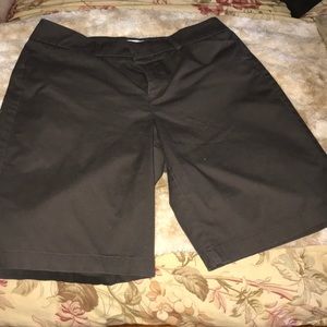 Women’s Bermuda shorts